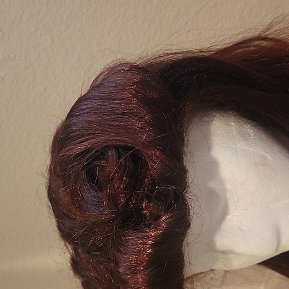 Victory curl pin-up World War II wig - Picture 4 of 13